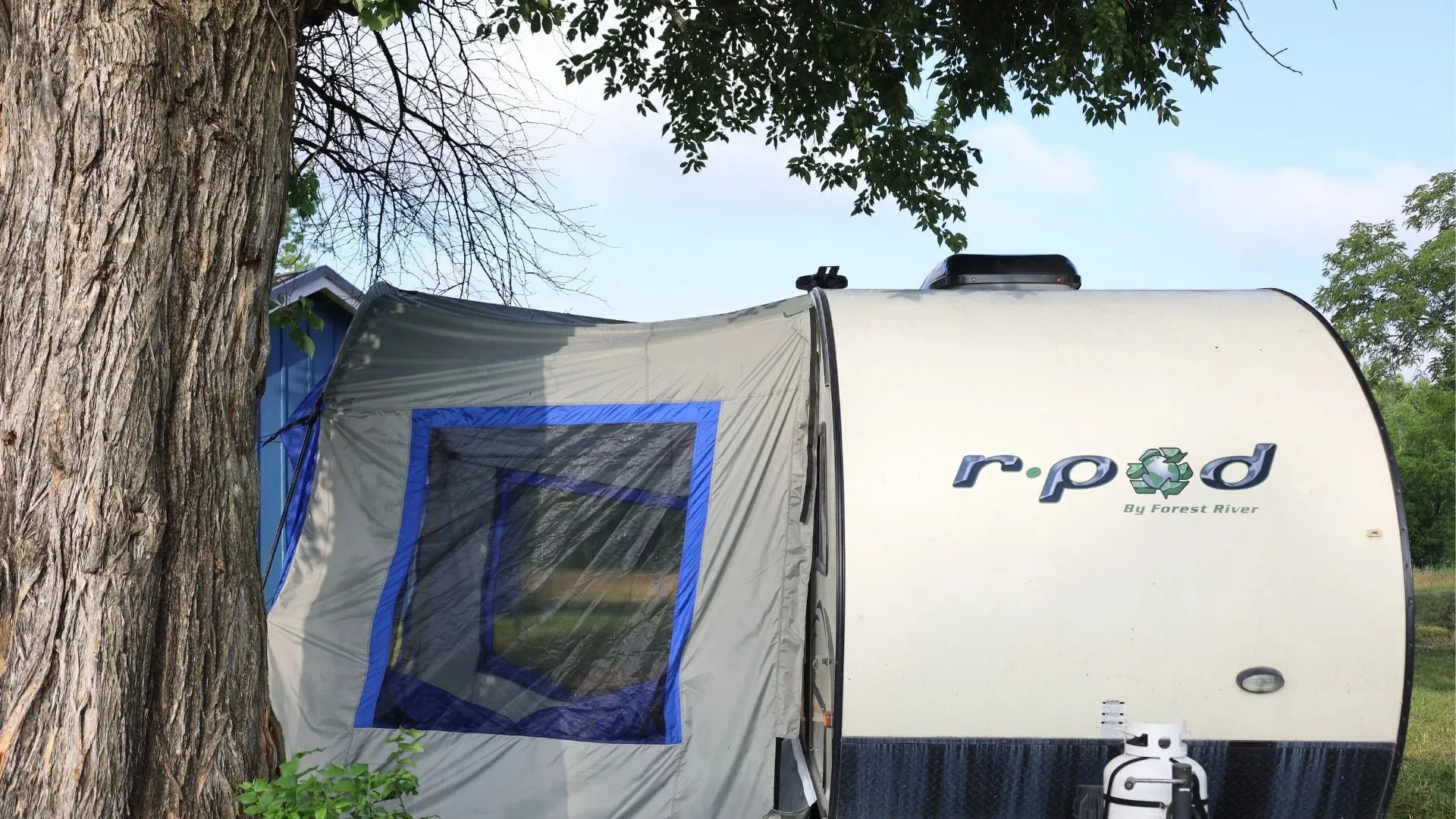 PahaQue Forest River R-POD Trailer Side Tent Silver Trim / Blue Accent