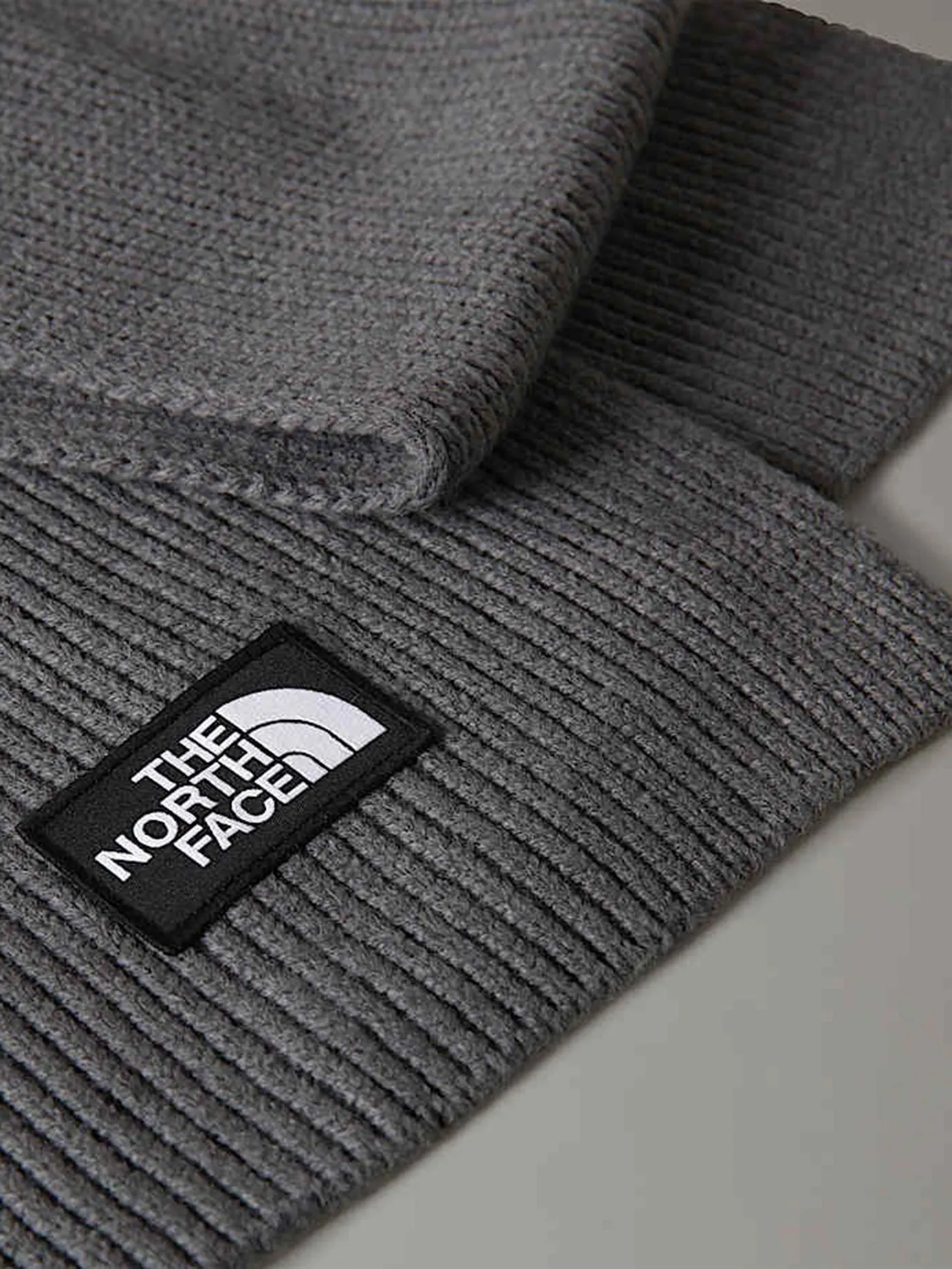 TNF Log Box Scarf