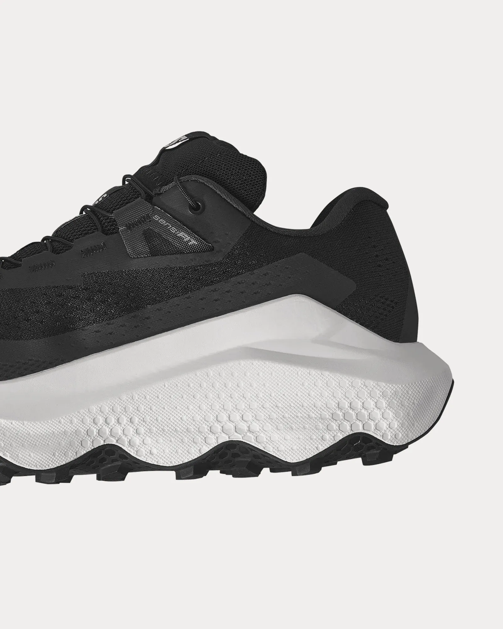 Ultra Glide 3 Black / White Running Shoes